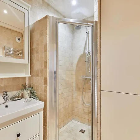 Appartement Charming With Ac Center Of